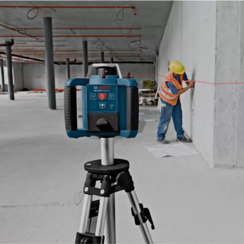 Bosch gradjevinski laser GRL 300 HV + LR 1 